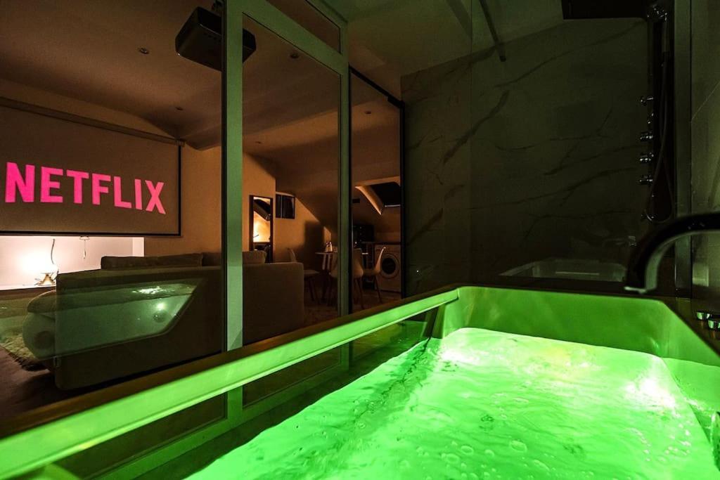 Oasis Chic - Spa Prive & Cinema Reims Extérieur photo